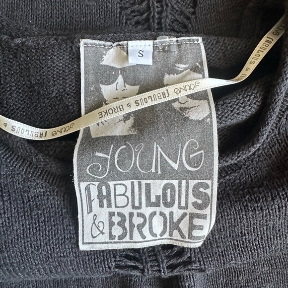 Women’s Sweater YOUNG FABULOUS & BROKEN Long Sleeve Crewneck Cut Out Sweater Top - Picture 5 of 6